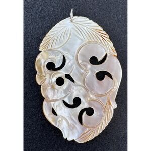 Vintage Hand Carved Mother of Pearl Pendant Leaf Swirl Face Women's Jewelry